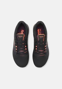 Reebok NANO - Παπούτσι προπόνησης - black/midnight plum/coral