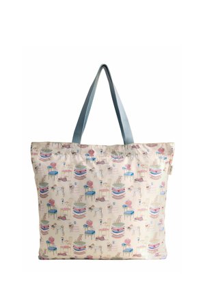 Grande borsa a spalla color crema con manici blu, con un motivo di cani, sedie, cuscini impilati e fiori in morbidi colori pastello.