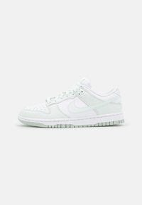 Nike Sportswear DUNK NEXT NATURE - Baskets basses - white/barely green/blanc - ZALANDO.FR
