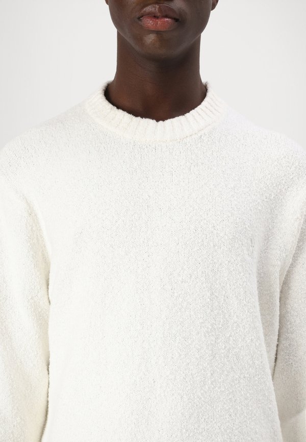 LEANDO - Jumper - ecru3