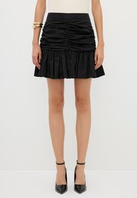 Gonna a campana - black