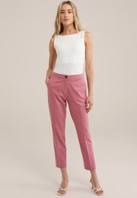WE Fashion Top - white