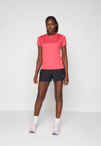 ASICS CORE TOP - Tekninen t-paita - pixel pink