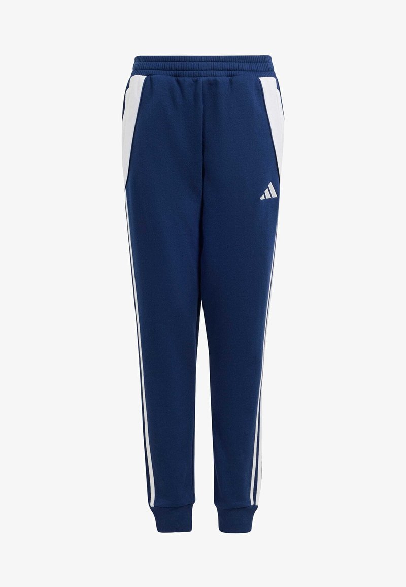 Marineblaue Sweatpants mit weißen Seitestreifen, elastischem Bund, Seitentaschen, schmal zulaufendem Bein und kleinem Logo auf der linken Oberschenkeloberseite.