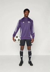 adidas Performance MANCHESTER UNITED 25/26 TIRO TRAINING HOODIE - Club wear - aurora plum/white