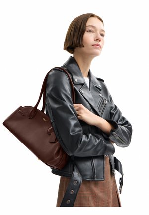 COACH, EMPIRE CARRYALL BAG 34 - Sac à main - maple