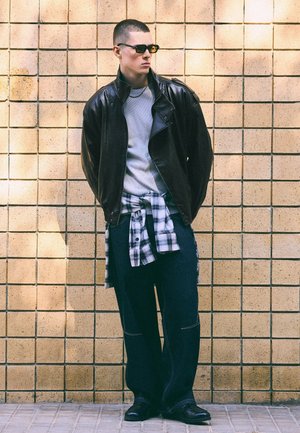 Bershka, Blouson Bomber - black