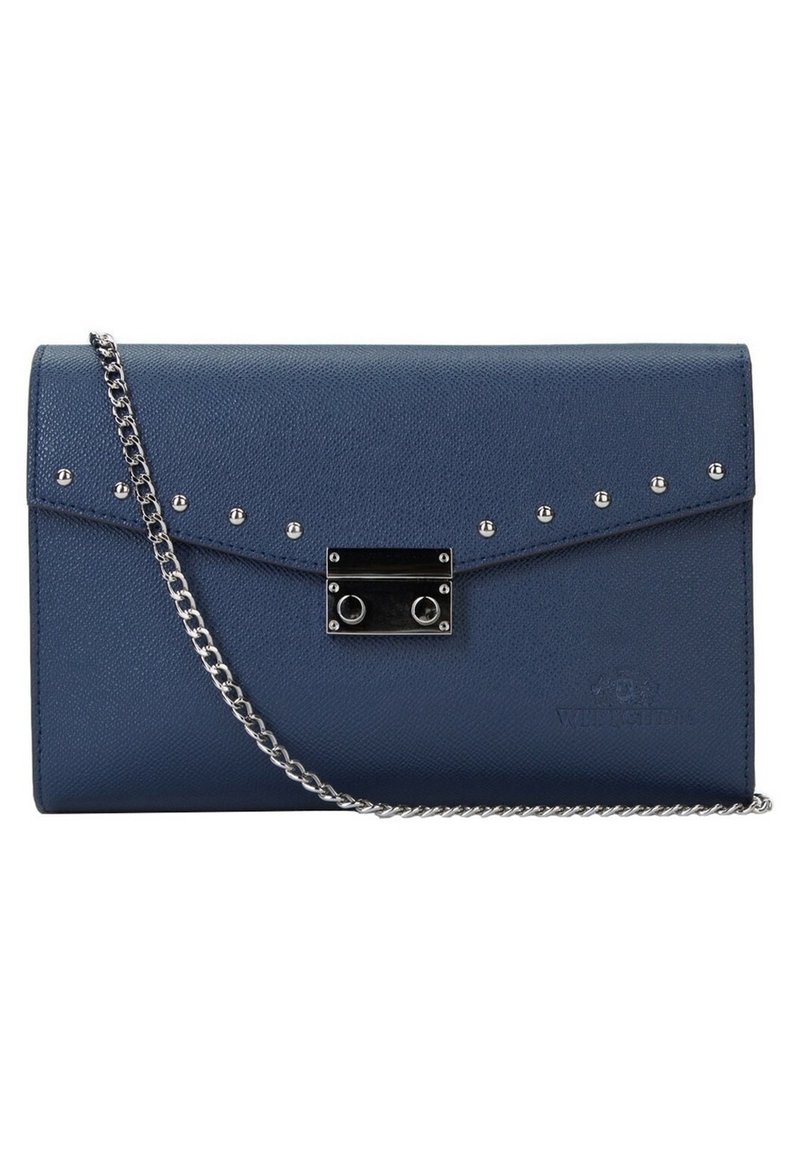 Blå läderkuvertväska med silverfärgad kedjesnor, nittdetaljer och svart lås. Texturerad yta med en elegant design.