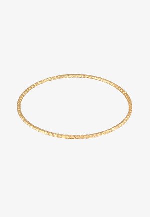 Auksinės spalvos metalinė apyrankė su tekstūruotu, kalto paviršiaus apdaila. Apvalus dizainas, viduje lygus, šiek tiek nelygus išorinis kraštas.