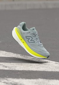 Non sélectionné, light zinc blue/alkaline green