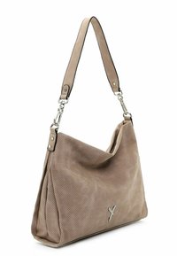 Sac à main en cuir beige perforé avec un design souple, doté d'une seule bandoulière et d'accents métalliques argentés.