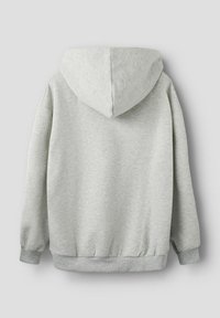 Helehall hall kapuutsiga dressipluus, valmistatud pehmest puuvillasegust, millel on kängurutasku, soonilised varrukaotsad ja paelaga tõmblukk, nähtav seljalt.