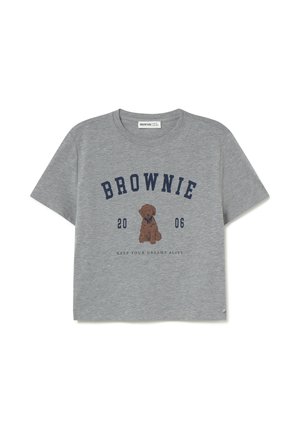 Gray cotton t-shirt featuring short sleeves, a round neckline, and a printed brown dog graphic with text "BROWNIE 2006" and "KEEP YOUR DREAMS ALIVE."