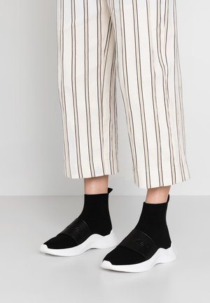 Sneaker high - black