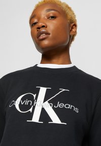 Calvin Klein Jeans CORE MONOGRAM - Sweatshirt - black