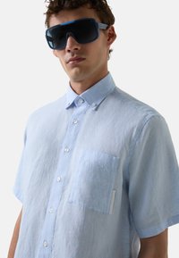 Bogner KURZARM LYKOS - Overhemd - hellblau