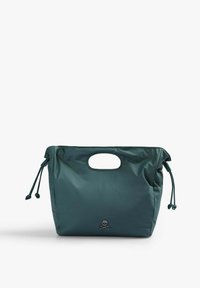 Borsa verde scuro, dal tessuto morbido, con una cima arrotondata, manico centrale per il trasporto e lati regolabili con coulisse. Presenta un piccolo logo a forma di teschio.