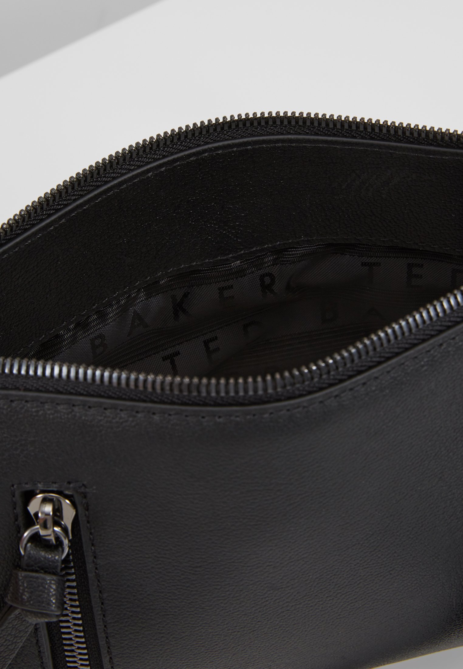 Ted Baker HENNEYY Skulderveske black Zalando.no Ted Baker HENNEYY Skulderveske black Zalando.no