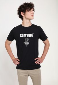 Henry Tiger SOPRANOS  - Triko s potiskem - black