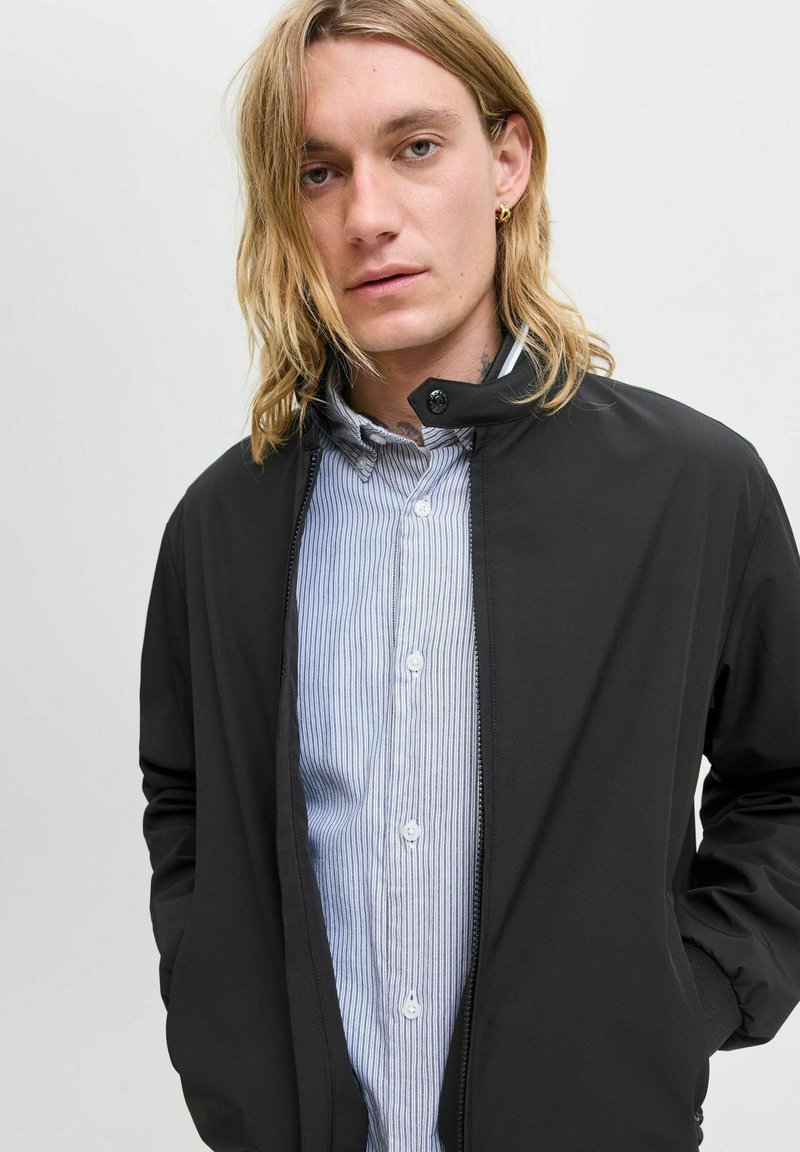 Jack Jones Bomberjacke black/schwarz