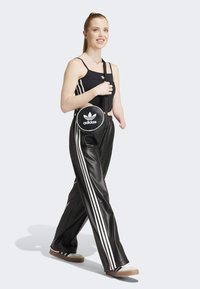 adidas Originals Hlače - black