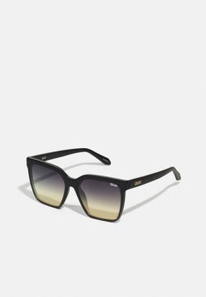 QUAY AUSTRALIA LEVEL UP - Slnečné okuliare - matte black