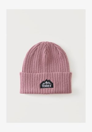 Lilla ribstrikket hue med opfoldet kant med sort-hvid Terrex bjerglogo patch.