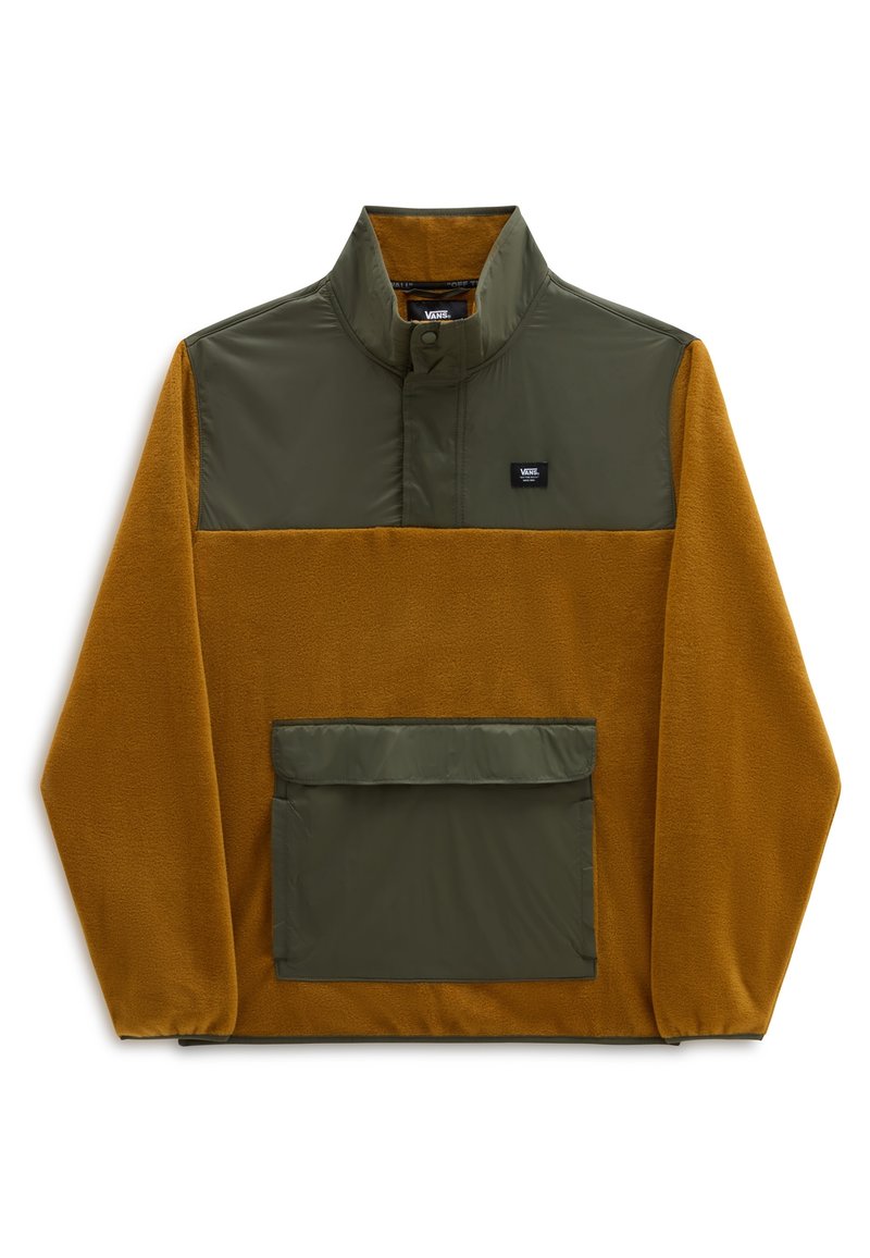 Sudadera de forro polar y nylon en mostaza y verde olivo. Presenta un alto cuello, cierre a presión y un bolsillo frontal con solapa. Textura suave.