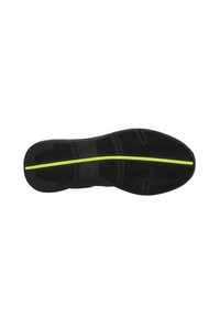 Semelle de chaussure noire avec des motifs de grip texturés, présentant une bande d'accent vert fluo et des noms de villes embossés le long de la ligne centrale.