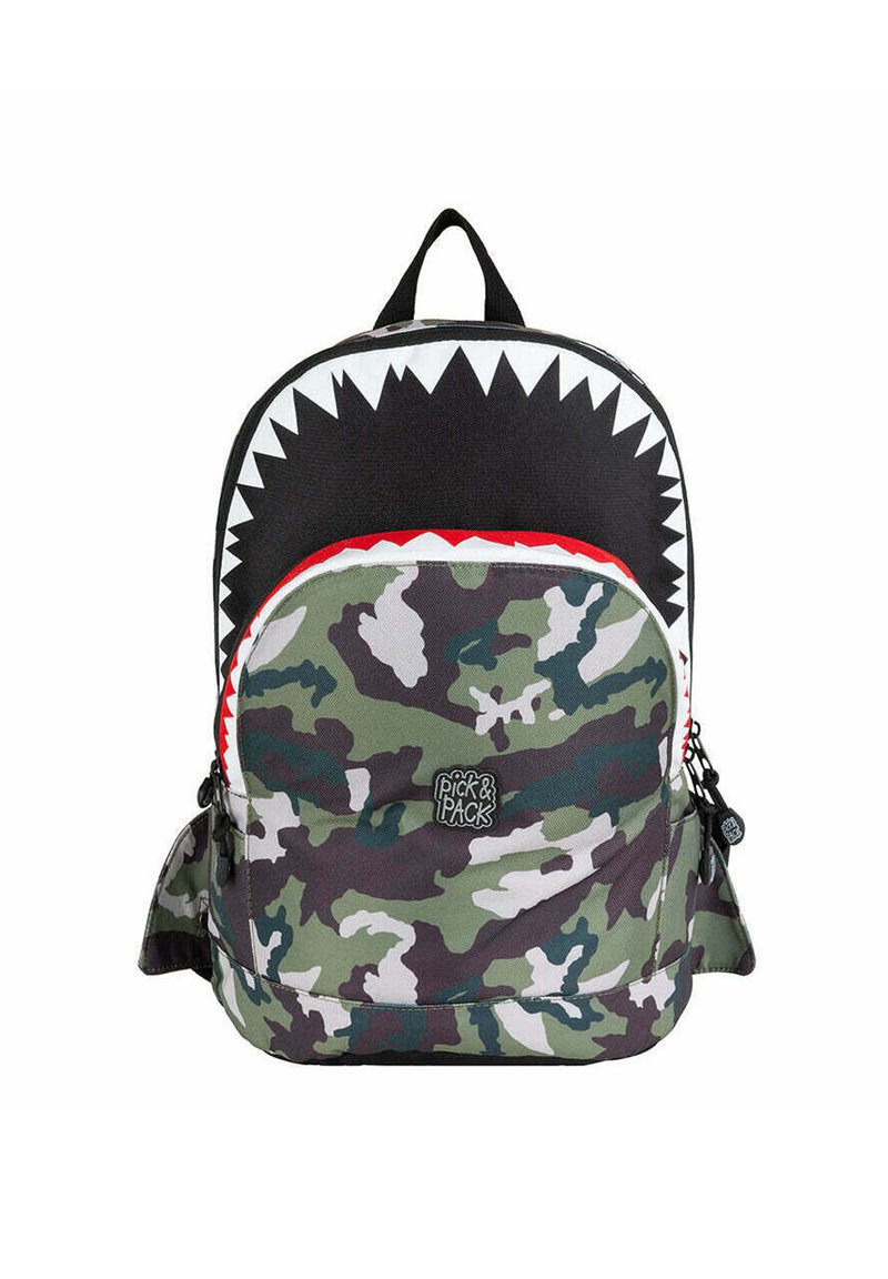 Pick & Pack SHARK SHAPE M - Backpack - CAMO