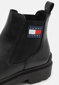 Tommy Jeans CHELSEA BOOT - Bottines - black