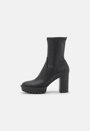Stiefelette - black
