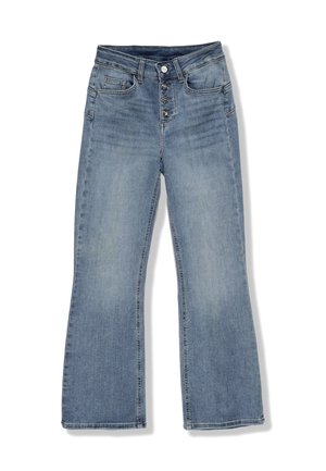 Jeans a zampa d'elefante in denim chiaro con vita alta, cinque tasche e chiusura frontale a cinque bottoni. Texture liscia con sottili dettagli di scolorimento.