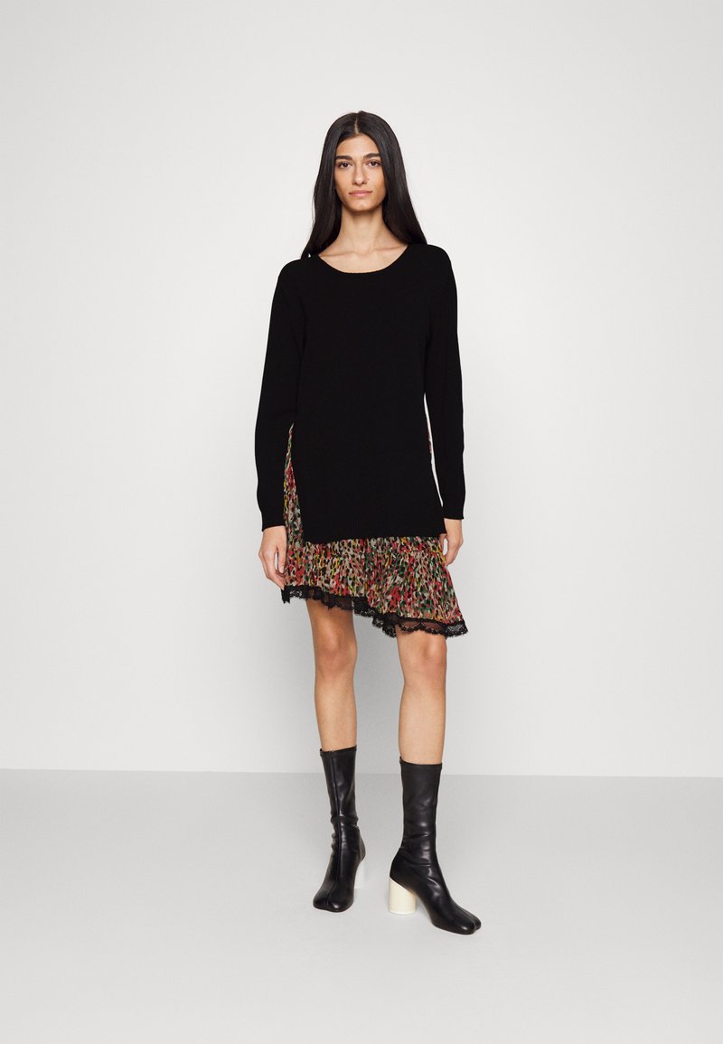 Nero Dress 11366