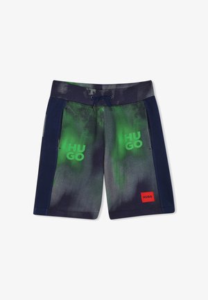 Pantalones cortos de la marca Hugo en color navy con un patrón abstracto en verde y gris, que cuentan con un cordón ajustable y un parche de logo en rojo.