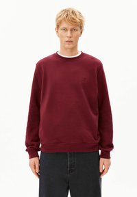 Unausgewählt, velvet red
