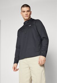 Oakley GRAVITY RANGE  - Top dugih rukava - blackout