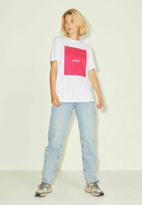 JJXX JXAMBER SS RELAXED EVERY SQUARE NOOS - Camiseta estampada - bright white 3