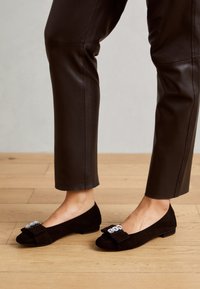Kennel & Schmenger Flat Black Suede Malu Shoes 91-10060-480 main image 0
