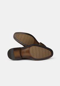 Bata Alkalmi fűzős cipők - brown