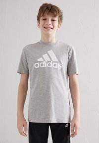 adidas Performance T-shirt con stampa - grau weiß