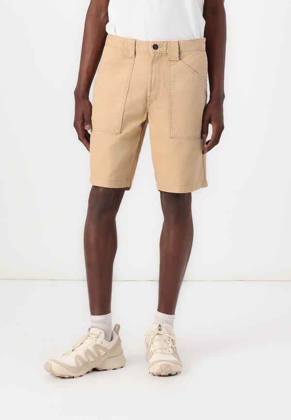 GOFFSTOWN FATIGUE - Denim shorts - light wheat boot