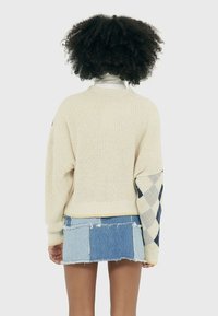 Stradivarius Kardigan