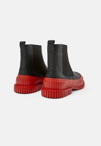 Camper PIX - Stivaletti - schwarz rot