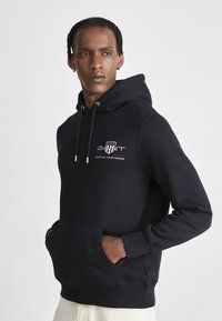 GANT - MEDIUM ARCHIVE SHIELD HOODIE - Mikina - black Miniatura obrázku 1