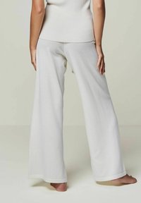 YOU LOOK PERFECT BAILEY - MERINO WOOL KNIT PANTS - Nachtwäsche Hose - bonewhite