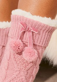 Lipsy COSY SLIPPER  - Strumpor - pink