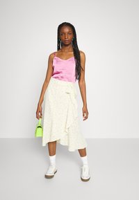 ONLY Petite ONLMAYRA CAMI  - Top - sachet pink