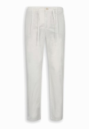 Pantaloni albi, cu talie înaltă și croială conică, pliuri frontale, închidere cu nasture și fermoar, cu bucle pentru curea și șnururi din material atașate.