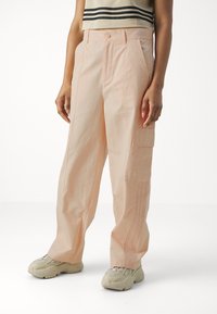 adidas Originals Kapsáče - beige